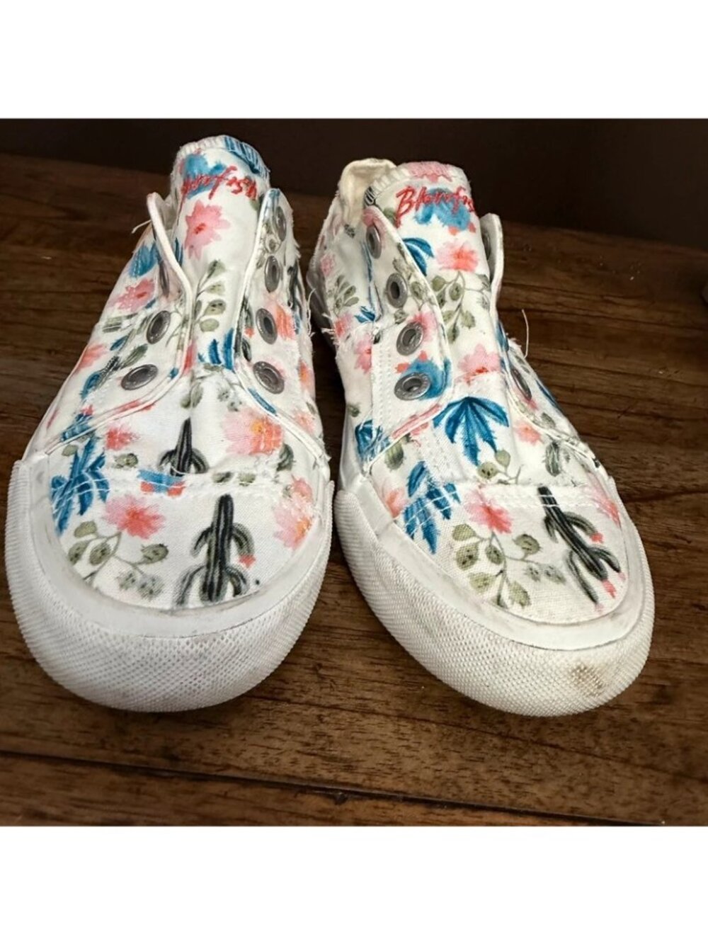 Blowfish Sneakers Size 8 - Picture 3 of 9